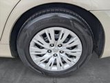 Used 2013 Toyota Camry LE image 4