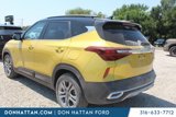 Used 2023 Kia Seltos S w/ Navigation Package image 5