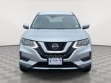 Used 2019 Nissan Rogue S image 2