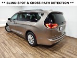 Certified 2017 Chrysler Pacifica Touring-L image 5