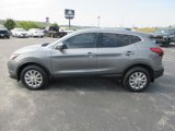 Used 2018 Nissan Rogue Sport S image 2