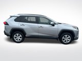 Used 2021 Toyota RAV4 LE image 5
