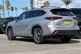 Used 2022 Toyota Highlander XLE image 6