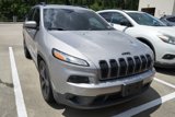Used 2018 Jeep Cherokee Latitude w/ Altitude Package image 2