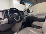 Used 2016 Toyota Sienna L image 4