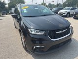 Used 2022 Chrysler Pacifica Touring-L image 4