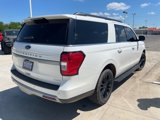 Used 2024 Ford Expedition Max XLT image 3