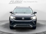 Used 2024 Volkswagen Taos SE w/ Panoramic Sunroof Package image 2