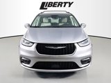 Used 2021 Chrysler Pacifica Touring-L image 2
