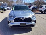 Used 2021 Toyota Highlander XLE image 2