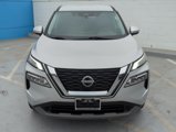 Used 2023 Nissan Rogue SV image 2