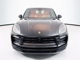 Certified 2024 Porsche Macan image 6