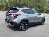 New 2025 Kia Seltos EX image 3