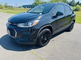 Used 2022 Chevrolet Trax LT w/ Midnight Edition image 2