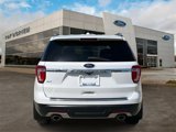 Used 2018 Ford Explorer XLT image 4