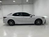 Used 2023 Toyota Camry SE image 5