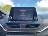 Used 2024 Nissan Altima 2.5 SV image 5
