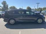 Used 2018 Chrysler Pacifica Touring-L image 4