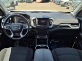 Used 2024 GMC Terrain SLE image 3