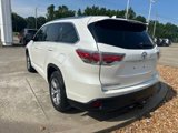 Used 2015 Toyota Highlander XLE image 3