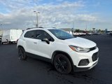 Used 2019 Chevrolet Trax LT w/ Sun & Sound Package image 3