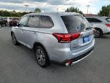 Used 2016 Mitsubishi Outlander SE image 3