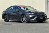 Used 2022 Toyota Camry SE image 2