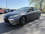 Used 2017 Toyota Camry SE image 3