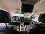 Used 2014 Chrysler Town & Country Touring image 4