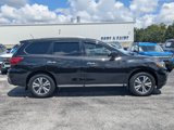 Used 2017 Nissan Pathfinder SV w/ SV Tech Package image 3
