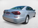 Used 2018 Volkswagen Passat 2.0T S image 5
