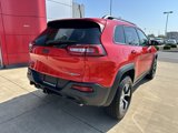 Used 2017 Jeep Cherokee Trailhawk image 6