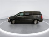 Used 2015 Chrysler Town & Country Limited Platinum image 5