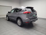Used 2017 Nissan Rogue SV image 5