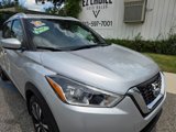 Used 2019 Nissan Kicks SV image 2