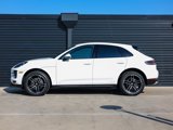 Certified 2021 Porsche Macan image 2