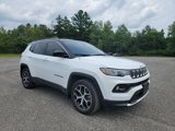 Used 2024 Jeep Compass Limited image 3