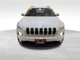 Used 2017 Jeep Cherokee Latitude image 2