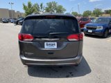 Used 2019 Chrysler Pacifica Touring-L image 5