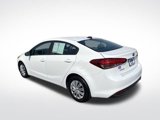 Used 2017 Kia Forte LX image 3