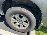 Used 2017 Nissan Titan SV image 4