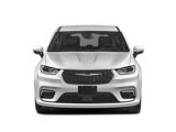 Used 2023 Chrysler Pacifica Touring-L image 4