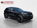 Used 2018 Jeep Grand Cherokee Laredo image 3