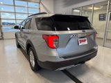 Used 2020 Ford Explorer XLT w/ Equipment Group 202A image 5