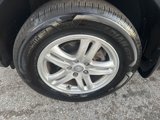 Used 2011 Hyundai Santa Fe GLS image 2