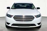 Used 2015 Ford Taurus SE image 3