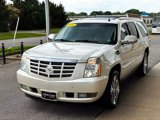 Used 2011 Cadillac Escalade ESV Premium image 2