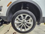 Used 2019 Lincoln MKC Select image 4