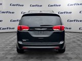 Used 2017 Chrysler Pacifica Touring-L image 4