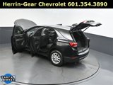 Used 2023 Chevrolet Equinox LT image 2